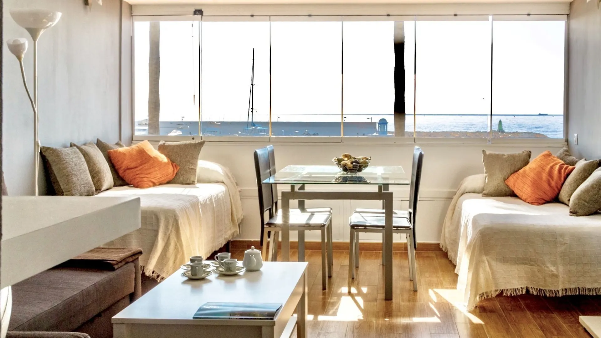 מארבלה Eden Roc Beach Front Apartments